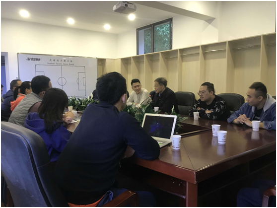 1524903758959063553.png blob.png